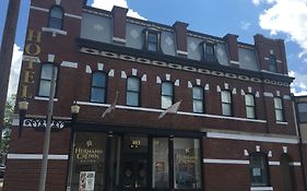 Hermann Crown Suites